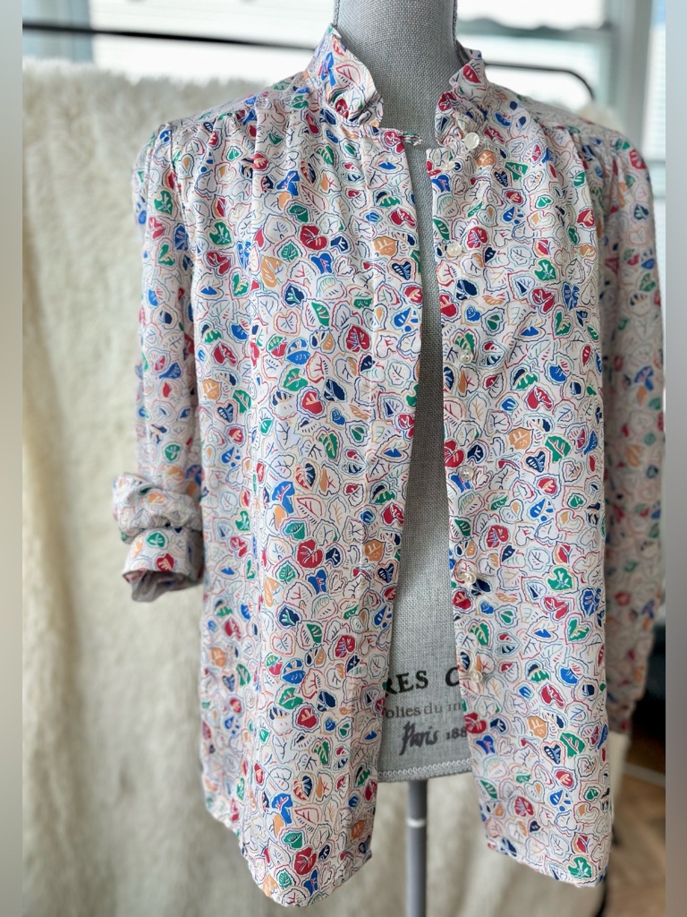 Vintage 1970s Nikki abstract leaf print button-up blouse
